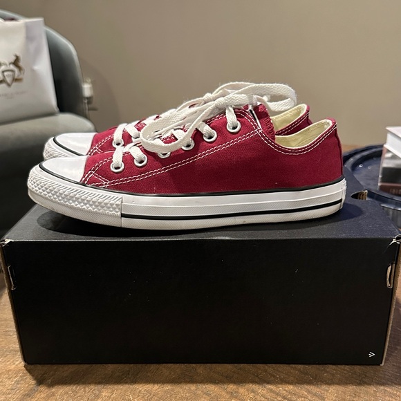 Converse All stars Maroon low top Canvas Sneakers - Picture 2 of 6